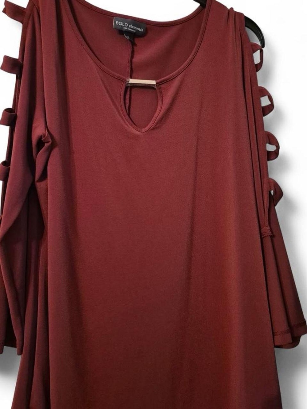 BOLD elements Wine Red Ladder Sleeve Keyhole Long Sleeve Top
